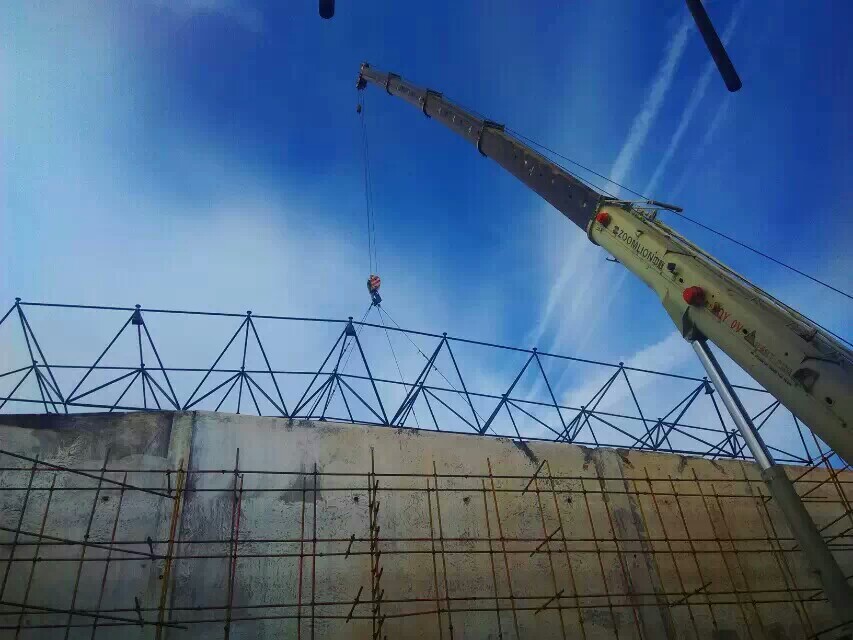 临湘食堂网架结构工程